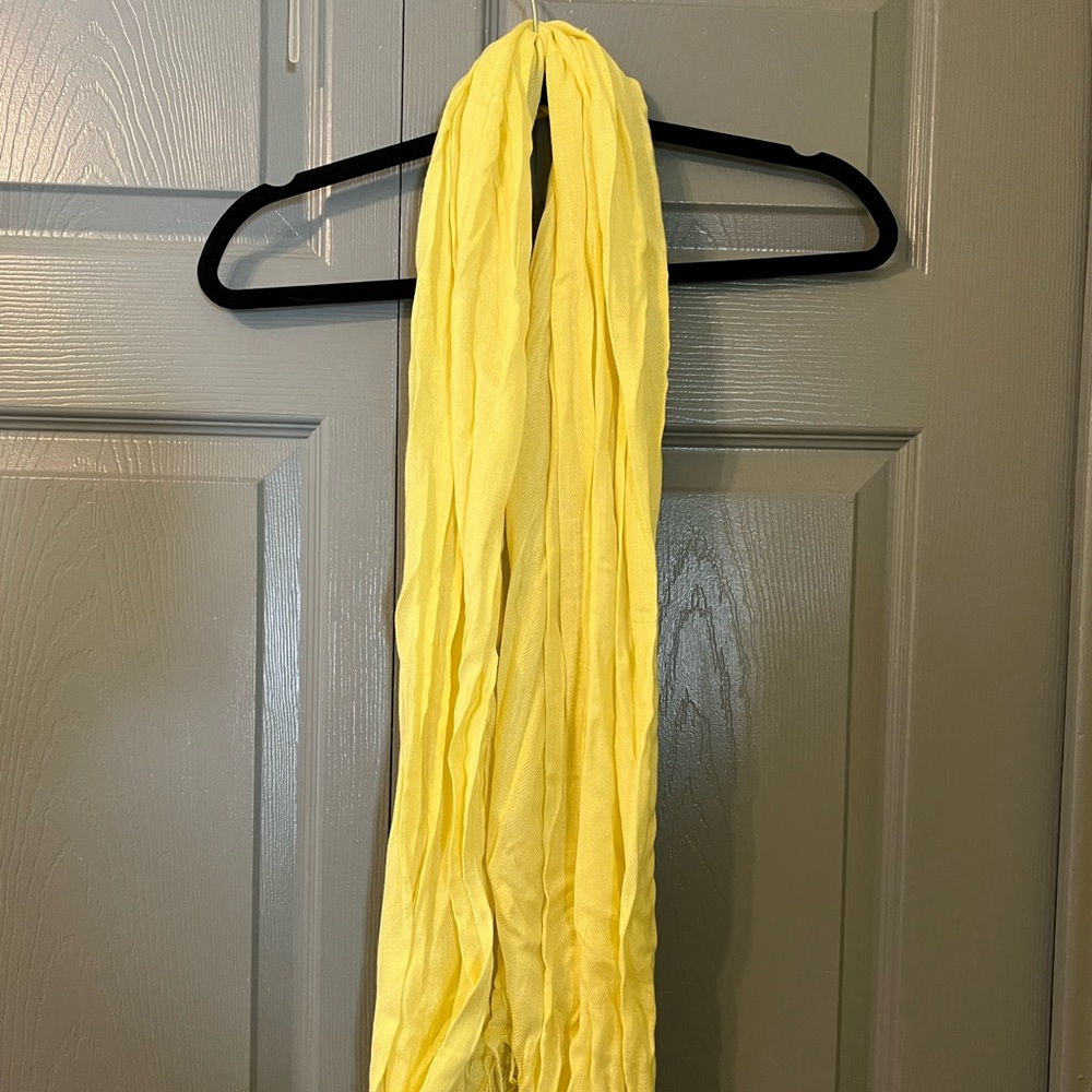 Women’s | Light Yellow Scarf